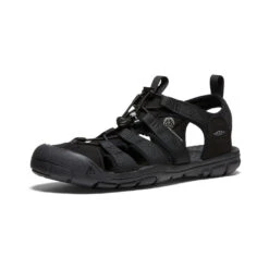 Keen Clearwater CNX Für Herren | Triple Black -Keen Geschäft 2631b6294d6ff7acf84a4b91cf84fa117795b5b4