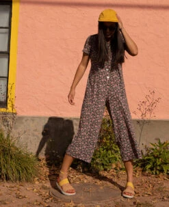 Keen Elle Mixed Riemchensandalen Für Damen | Black/Birch 19 Keen Elle Mixed Riemchensandalen Für Damen | Black/Birch -Keen Geschäft KEEN PDP LifeGrid Sngl Elle Right 7ee7513e 6ecf 4466 8f36 8493fccb5955